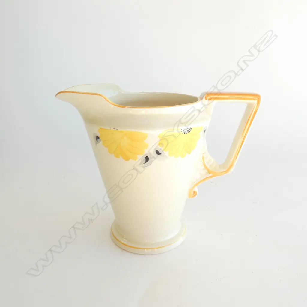 A Burleigh Ware jug Image 1++